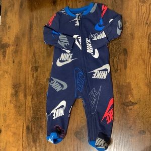 NIKE long sleeve onesie